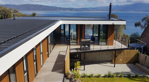 Blessington Beach Retreat - Tourism Hervey Bay 1