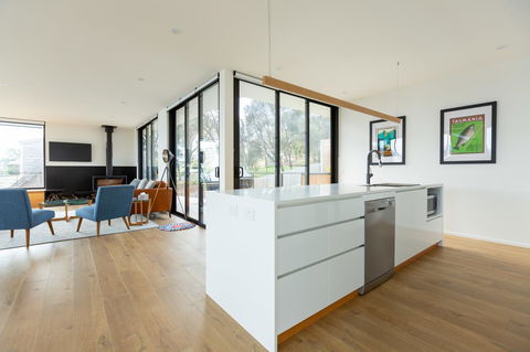 Blessington Beach Retreat - Tourism Hervey Bay 8