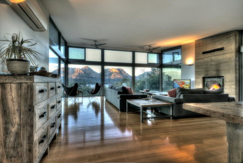 The Loft - Hervey Bay Accommodation 2