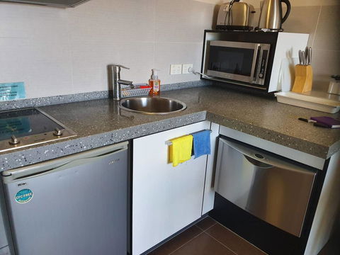 Battery Point Apartment With Car Park - Hervey Bay Accommodation 14