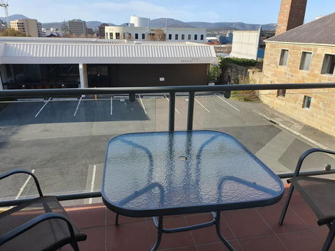 Battery Point Apartment With Car Park - Hervey Bay Accommodation 11