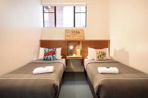 Alabama Hotel Hobart - Tourism Hervey Bay 19