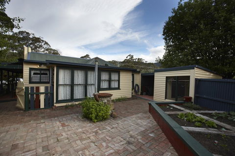Blue Wren Riverside Cottage - Hervey Bay Accommodation 14