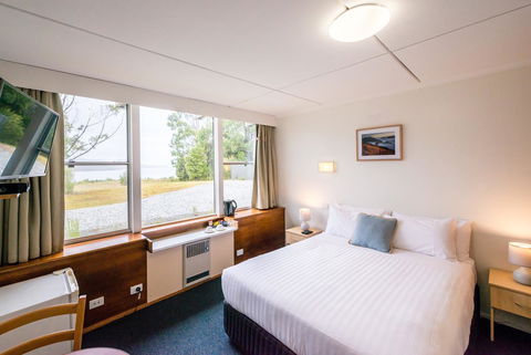 Pedder Wilderness Lodge - Hervey Bay Accommodation 2