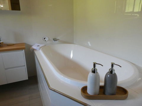 Osprey Lodge & Bungalow - Tourism Hervey Bay 10