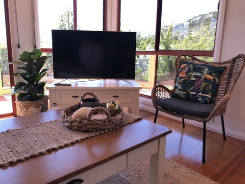 Bicheno Getaway - Hervey Bay Accommodation 2