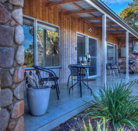 Freycinet Stone Studio 3 - Hervey Bay Accommodation