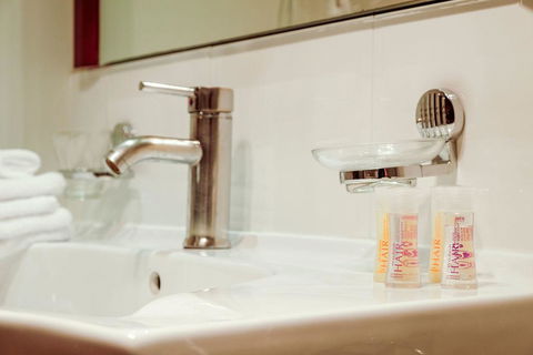 Apartment 104 - Hervey Bay Accommodation 2