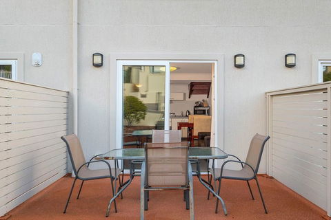 Apartment 104 - Hervey Bay Accommodation 6