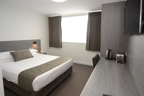 Bridge Hotel - Hervey Bay Accommodation 10