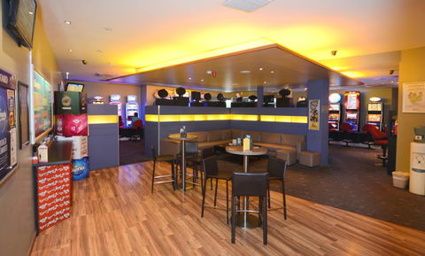 Bridge Hotel - Hervey Bay Accommodation 22