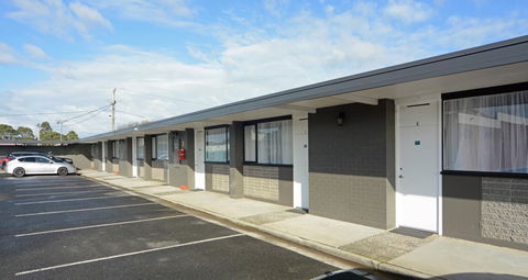 Bridge Hotel - Hervey Bay Accommodation 11
