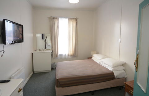 Bridge Hotel - Hervey Bay Accommodation 14