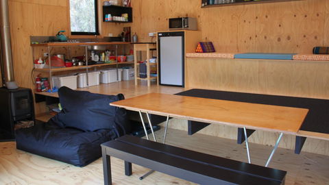 BAY OF FIRES ECO HUT Off Grid Experience At Binalong Bay - Hervey Bay Accommodation 6