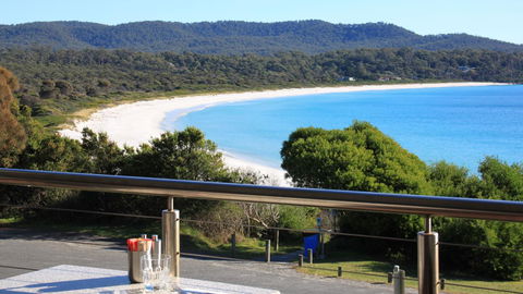 BAY OF FIRES ECO HUT Off Grid Experience At Binalong Bay - Hervey Bay Accommodation 13