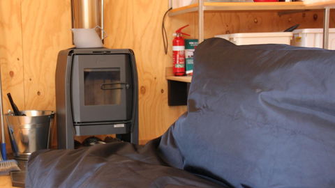 BAY OF FIRES ECO HUT Off Grid Experience At Binalong Bay - Hervey Bay Accommodation 7