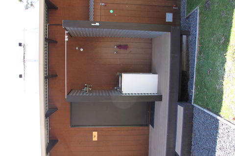 BAY OF FIRES ECO HUT Off Grid Experience At Binalong Bay - Hervey Bay Accommodation 1