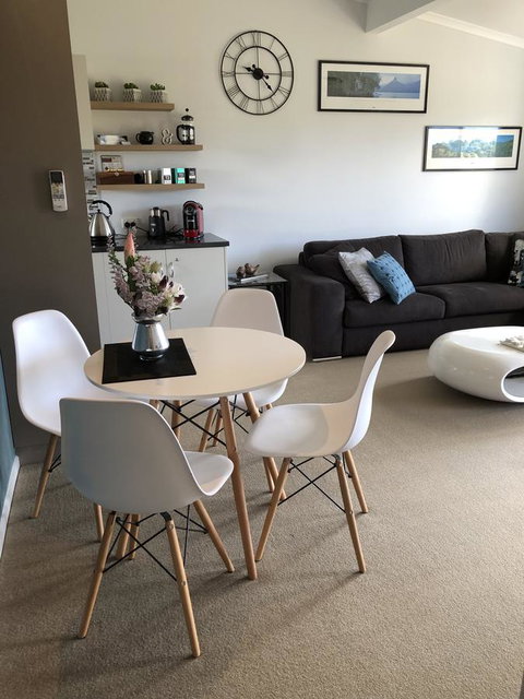 Hawley Beach Escape - Hervey Bay Accommodation 2