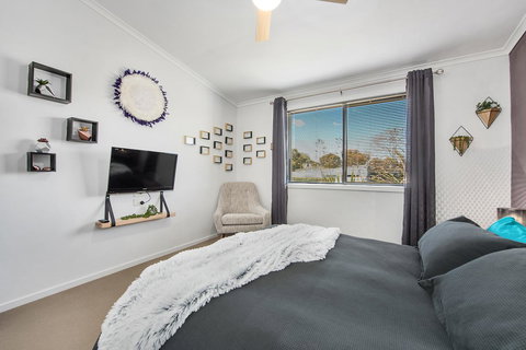 Hawley Beach Escape - Hervey Bay Accommodation 6