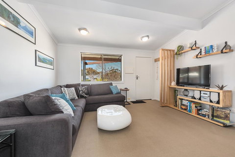 Hawley Beach Escape - Hervey Bay Accommodation 4