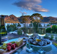 Freycinet Stone Studio 4 - Hervey Bay Accommodation