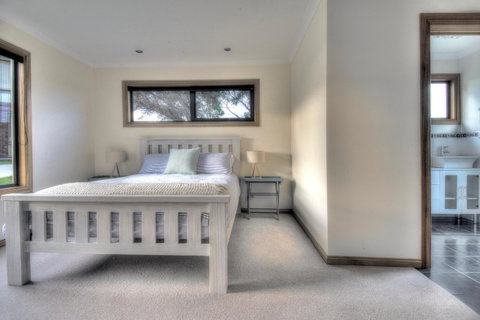 Blue Waves - Hervey Bay Accommodation 7