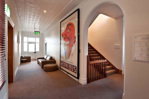 Ikon Hotel - Hervey Bay Accommodation 0