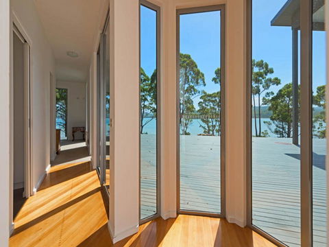 Cloudy Bay Lagoon Estate - Hervey Bay Accommodation 11