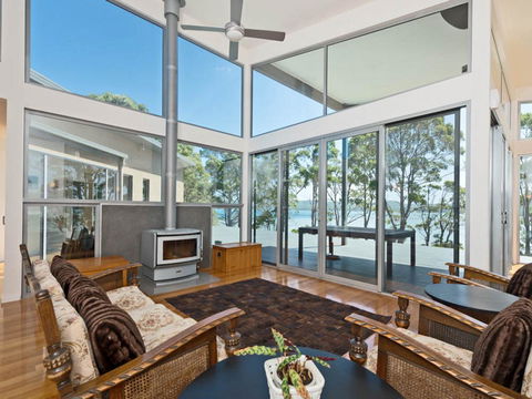Cloudy Bay Lagoon Estate - Hervey Bay Accommodation 3