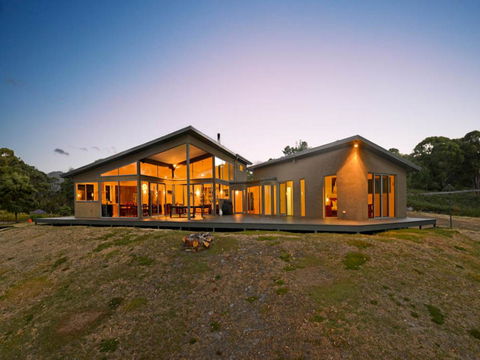Cloudy Bay Lagoon Estate - Hervey Bay Accommodation 2