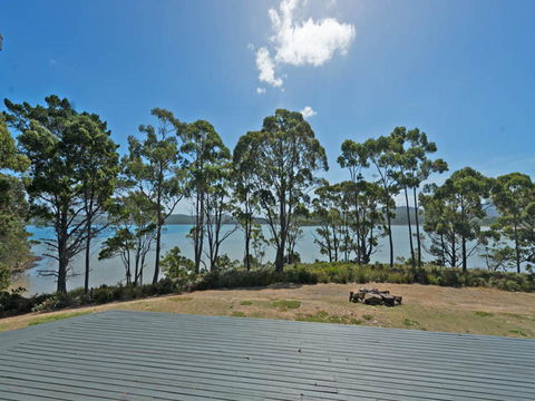 Cloudy Bay Lagoon Estate - Hervey Bay Accommodation 16