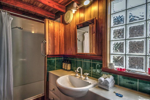 Freedom At Freycinet - Hervey Bay Accommodation 4