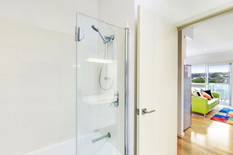 Bellerive Marina View Apartments No 28 - Tourism Hervey Bay 9