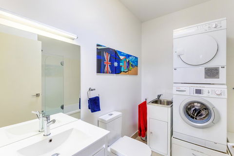 Bellerive Marina View Apartments No 28 - Tourism Hervey Bay 8