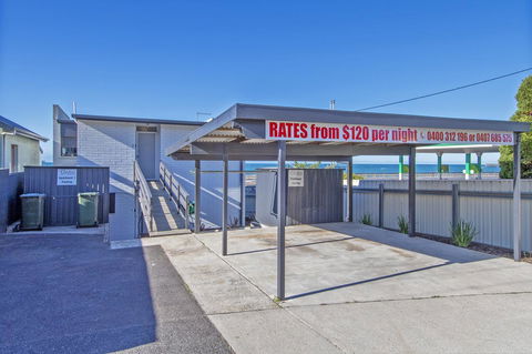 Aruba Apartments - Tourism Hervey Bay 4