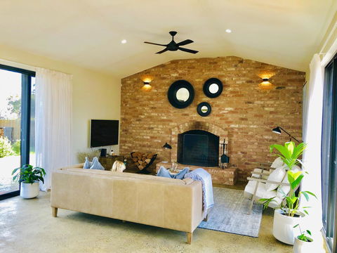 EMBRACING EVANDALE - Hosted By L'Abode Accommodation - Hervey Bay Accommodation 7