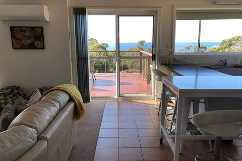 BAY OF FIRES SEACHANGE Ocean Frontage - Hervey Bay Accommodation 2