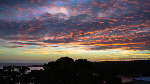 BAY OF FIRES SEACHANGE Ocean Frontage - Hervey Bay Accommodation 17