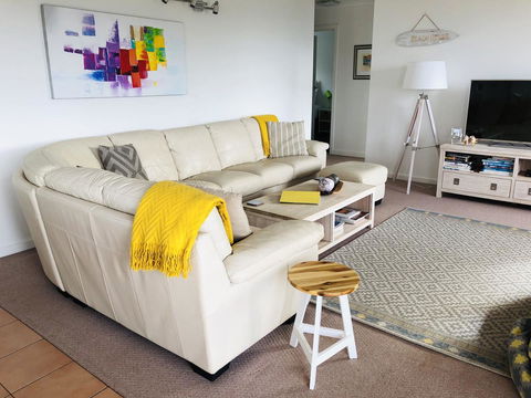 BAY OF FIRES SEACHANGE Ocean Frontage - Hervey Bay Accommodation 8