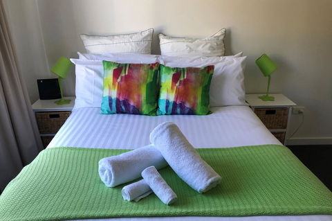 BAY OF FIRES SEACHANGE Ocean Frontage - Hervey Bay Accommodation 7