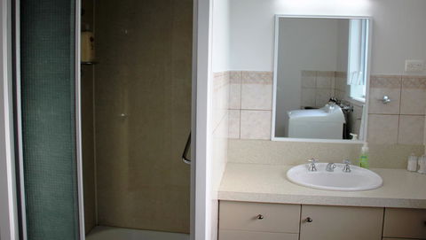 BAY OF FIRES SEACHANGE Ocean Frontage - Hervey Bay Accommodation 31