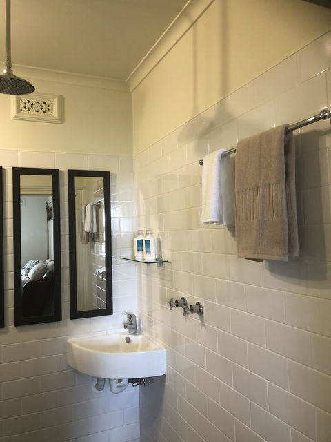 The Port Masters Lodgings - Tourism Hervey Bay 9