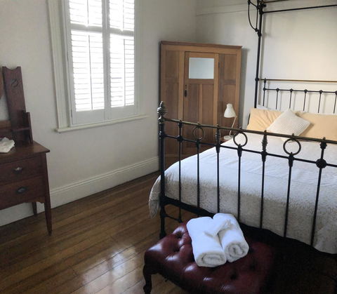 The Port Masters Lodgings - Tourism Hervey Bay 1