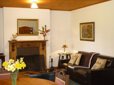 Wagners Cottages - Hervey Bay Accommodation 12
