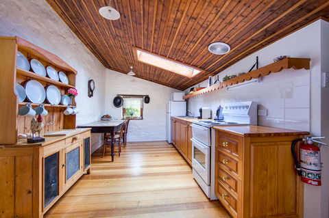Wagners Cottages - Hervey Bay Accommodation 35