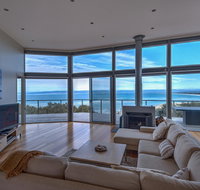 Halcyon  Immerse yourself in the sky and sea - Hervey Bay Accommodation