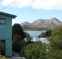 Coles Bay Waterfronter 2 - Hervey Bay Accommodation