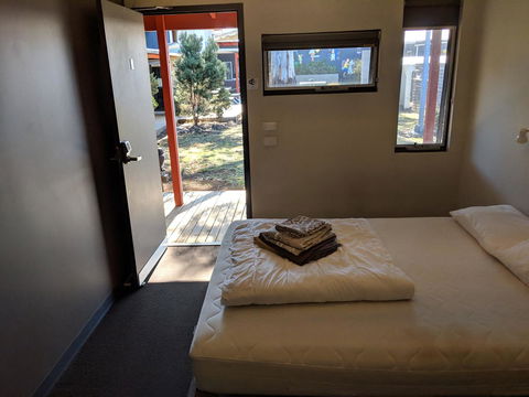 Swansea Backpacker Lodge - Hervey Bay Accommodation 6