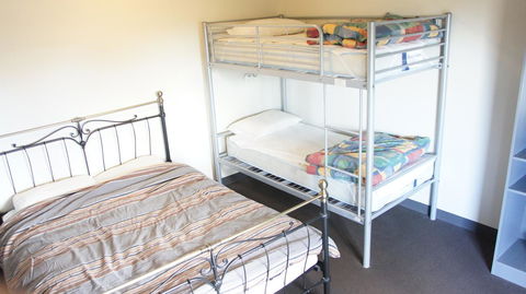 Swansea Backpacker Lodge - Hervey Bay Accommodation 25