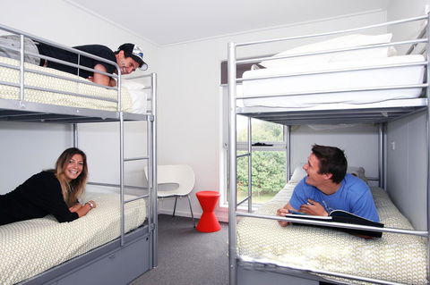 The Island Accommodation - Tourism Hervey Bay 1